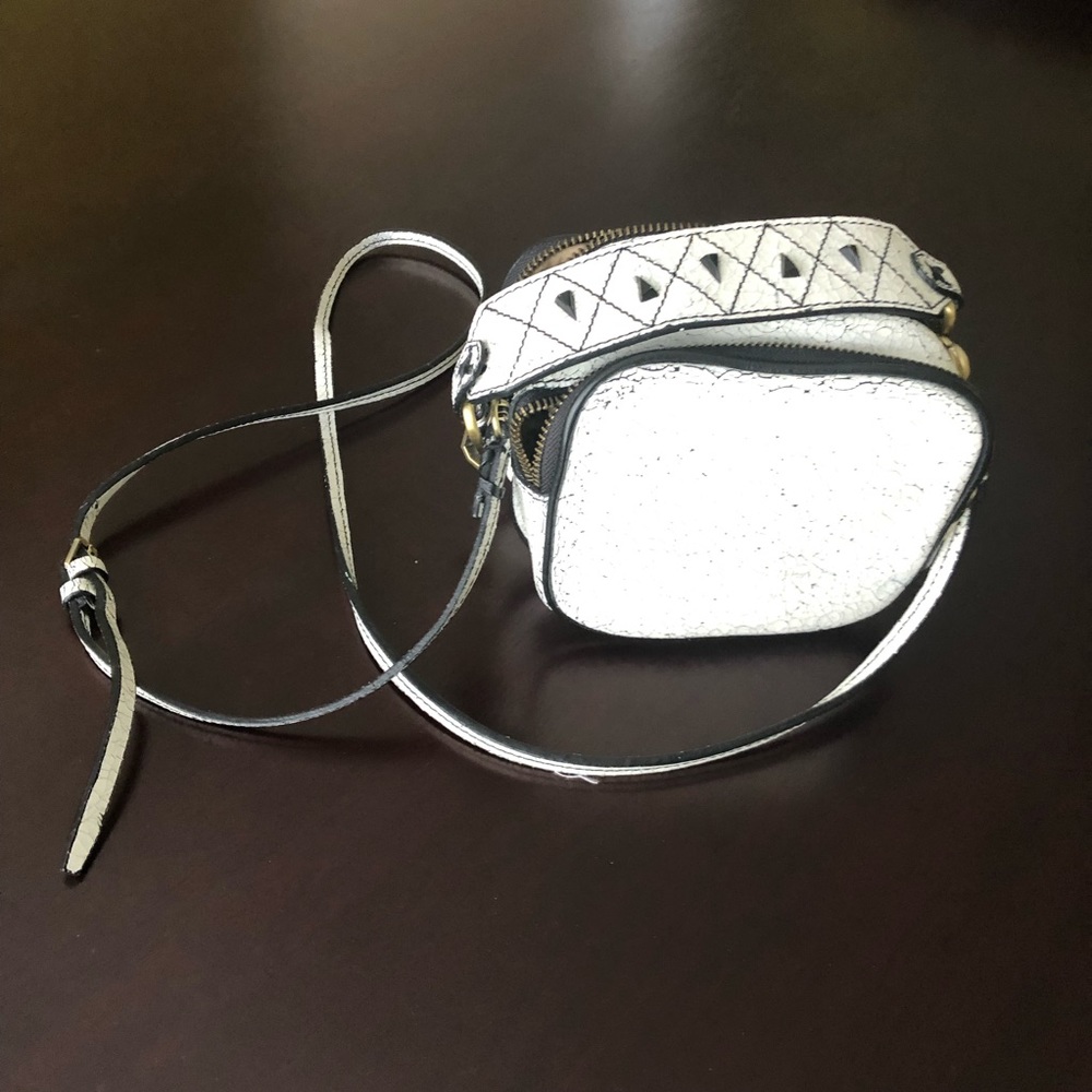 White cracked leather crossbody bag